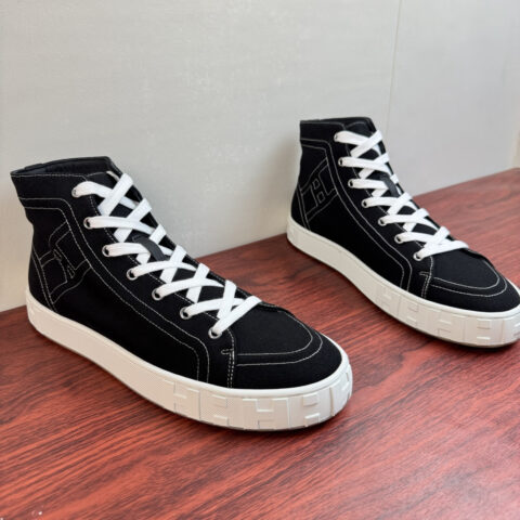 HERMES Maxi系列中邦帆布鞋 货号：H261859 黑色