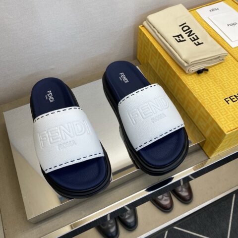 FENDI 男士拖鞋