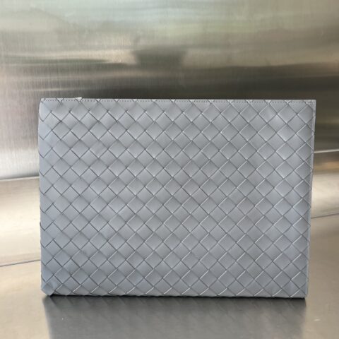 BV 半拉链手拿包 607479 闪电灰