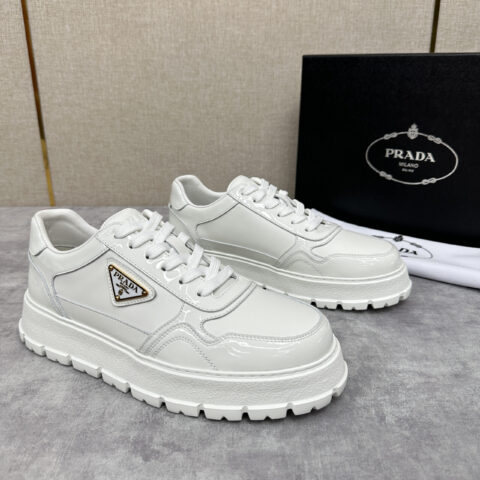 PRADA  最新款厚底休闲运动鞋