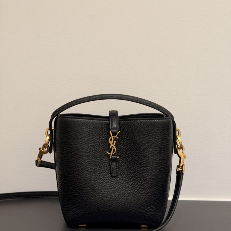 YSL 𝐋𝐄 𝟯𝟳荔枝纹皮革-迷你手袋 型号:765870 黑色金扣