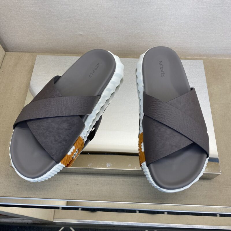 HERMES 男士真皮拖鞋