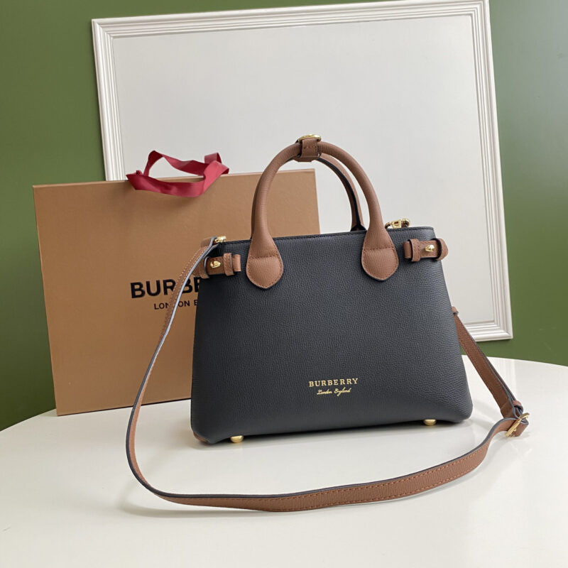 Burberry B家经典之作班纳包  型号7131棕拼黑色