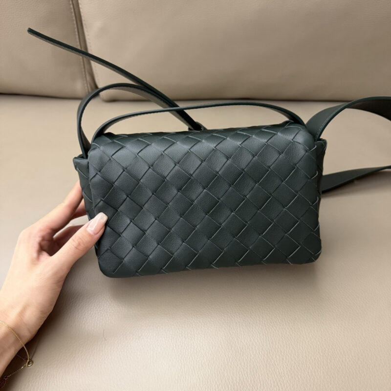 BV Intrecciato Mini Bag 型号:857931 意大利绿