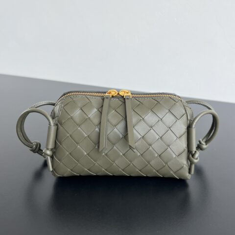 BV 新款 Concert  pouch  794258 柏树绿