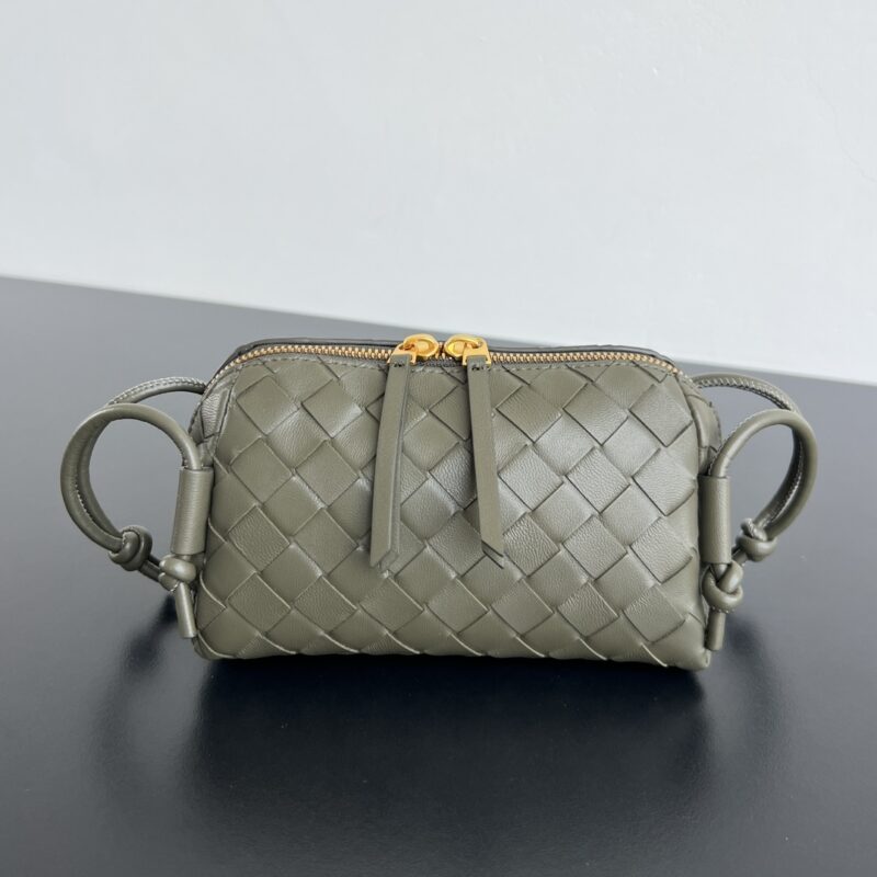 BV 新款 Concert  pouch  794258 柏树绿