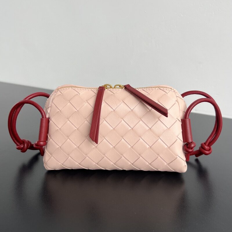 BV 新款 Concert  pouch  794258浮雕粉/爱心红