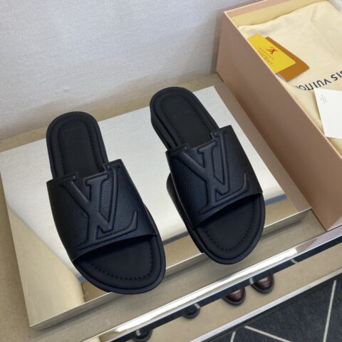 LV 男士真皮拖鞋