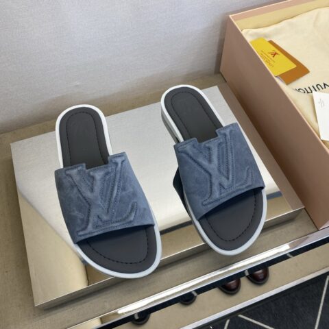 LV 男士真皮拖鞋