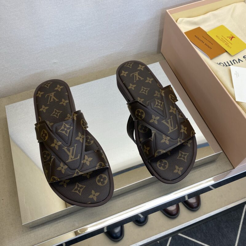 LV 男士拖鞋