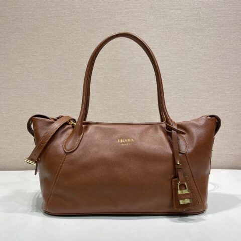 PRADA 新品手提包🎉1BG661