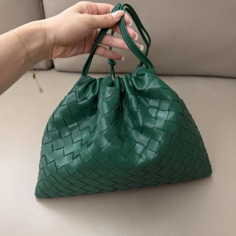 BV Dustbag手拿包 型号：796728 丛林绿中号