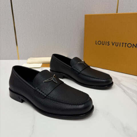 LV 乐福鞋皮鞋
