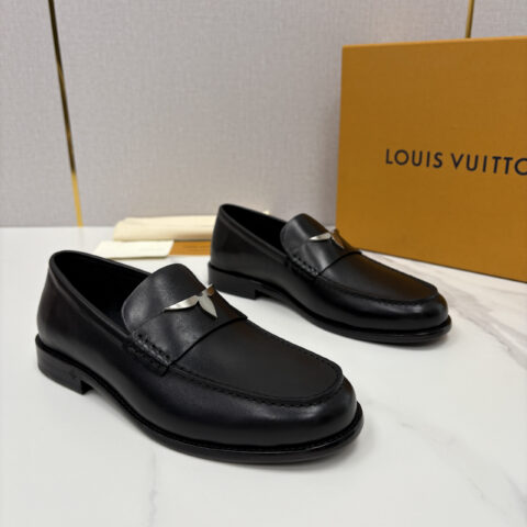 LV 乐福鞋皮鞋