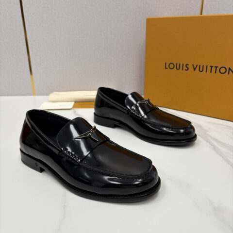 LV 乐福鞋皮鞋