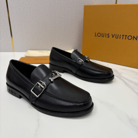 LV 乐福鞋皮鞋