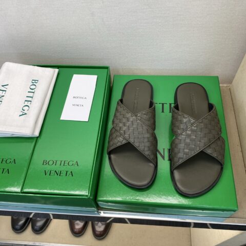 BV 男士真皮底拖鞋