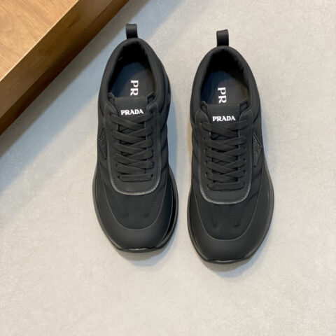 PRADA 男士新款皮面拼接运动鞋