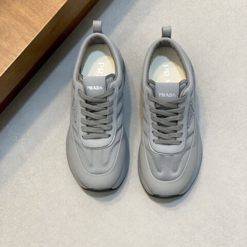 PRADA 男士新款皮面拼接运动鞋