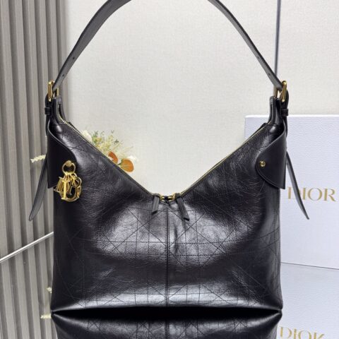 DIOR  Voyage 手袋 型号：16963「褶皱黑色」大号