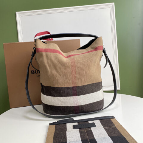 Burberry B家黄麻帆布Hobo包 型号50432
