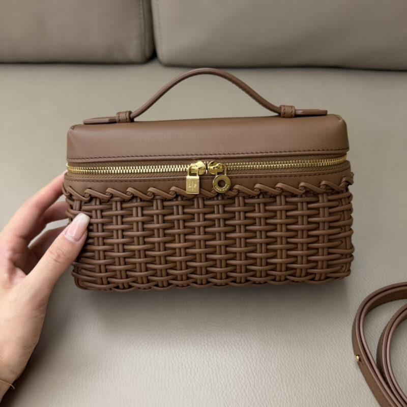 Loro Piana 19-Extra Pocket |皮编款|焦糖色 型号:FAQ8706