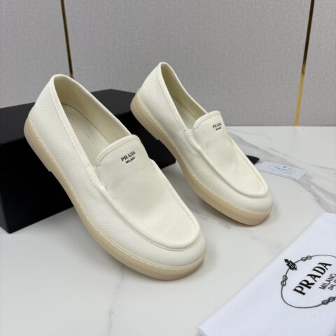 PRADA  男士帆布乐福鞋
