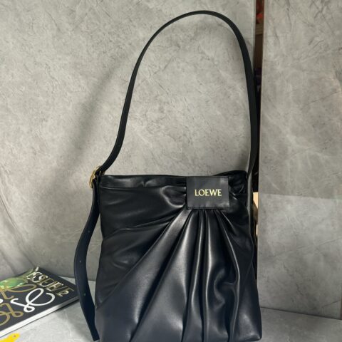 LOEWE 新款褶皱托特包Draped 0808 黑色
