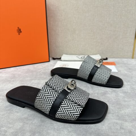 HERMES 最新Giulia男款凉鞋