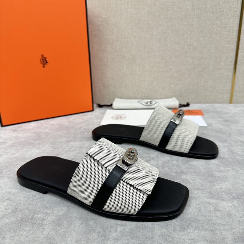 HERMES 最新Giulia男款凉鞋