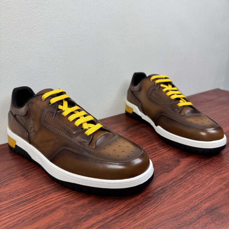 BERLUTI 新款男士playoff擦色皮革运动鞋 货号:S6254棕色