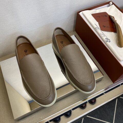 Loro Piana  男士轻便款