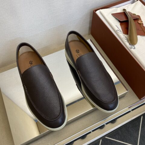 Loro Piana  男士轻便款