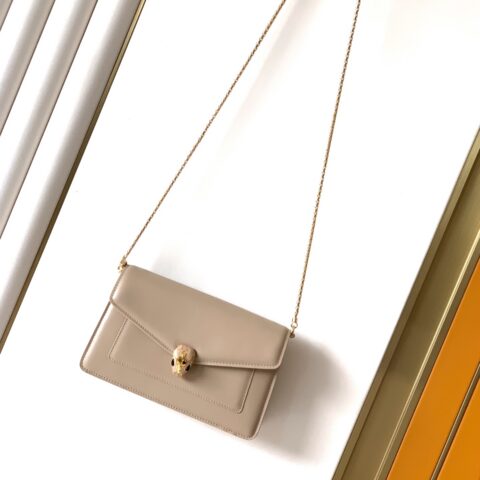 BVLGARI Serpenti Forever系列小号斜挎包 295080
