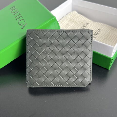 BV 新款带零钱袋双折短夹 805654 深绿