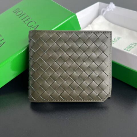 BV 新款带零钱袋双折短夹 805654  卡其色