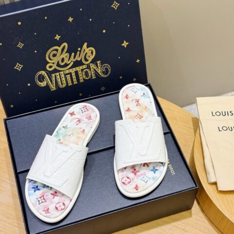 LV L家Waterfront凉拖