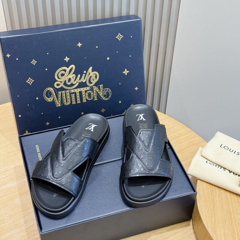 LV L家 OASIS 凉拖