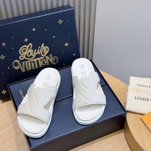 LV L家 OASIS 凉拖