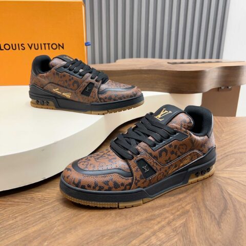 LV RAINER系列运动鞋