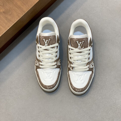 LV 男士新款TRAINER系列运动鞋