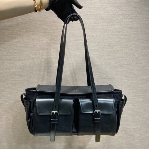 PRADA 🎉新品route 🎉1BG648翻盖托特包🎉
