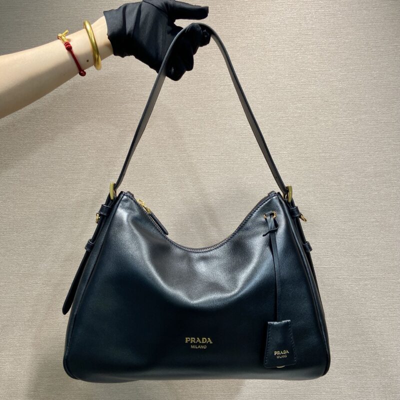 PRADA 新品单肩包🎉1BC301
