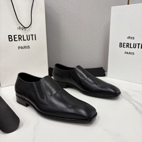 BERLUTI 新款切尔西乐福鞋皮鞋