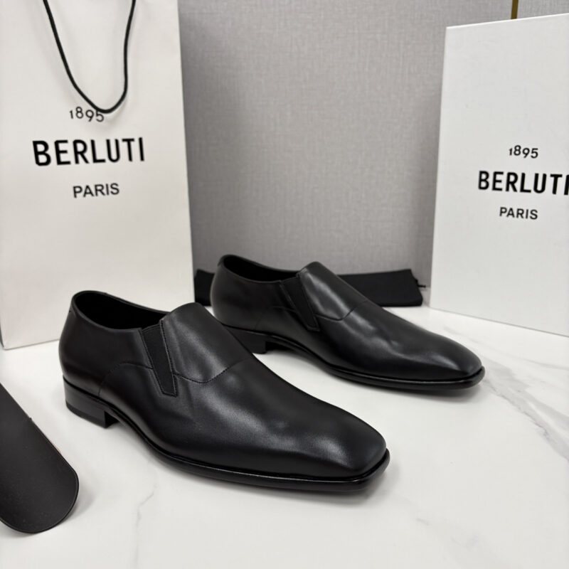 BERLUTI 新款切尔西乐福鞋皮鞋