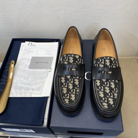 DIOR 永恒经典乐福鞋