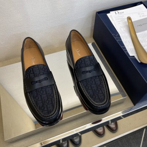 DIOR 永恒经典乐福鞋