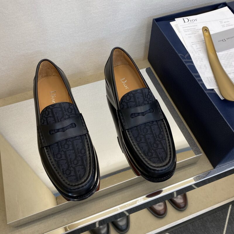 DIOR 永恒经典乐福鞋