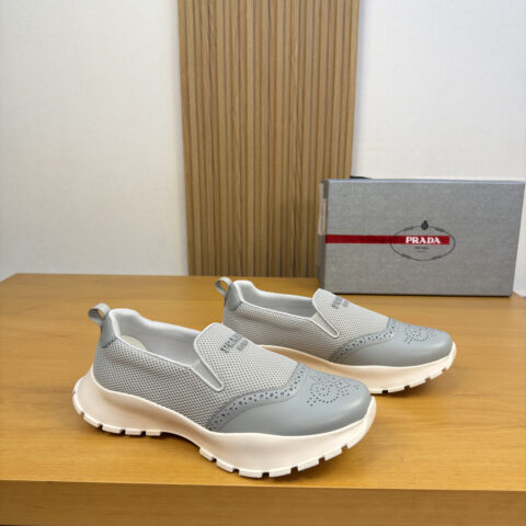 PRADA 原单·休闲运动鞋一脚蹬