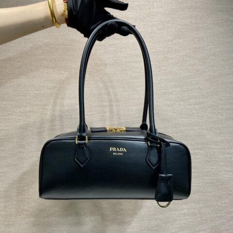 PRADA 🎉新品单肩包🎉1BB170